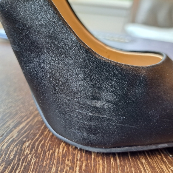 Katy Perry the Suzie black + Gold size 8.5 - Picture 3 of 6